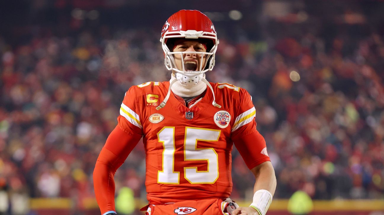 Patrick Mahomes, protection gas Chiefs’ wild-card win over Dolphins