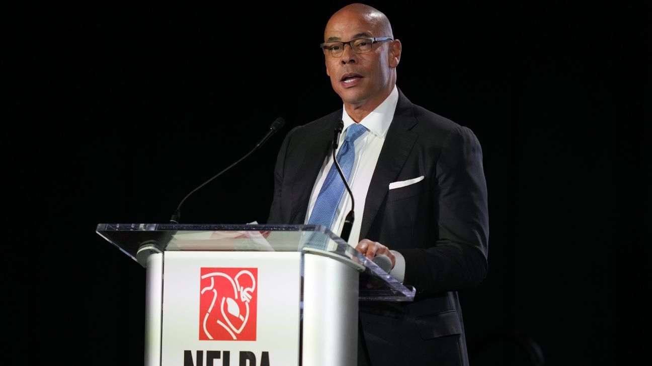 NFL, NFLPA talk 18-game schedule at 