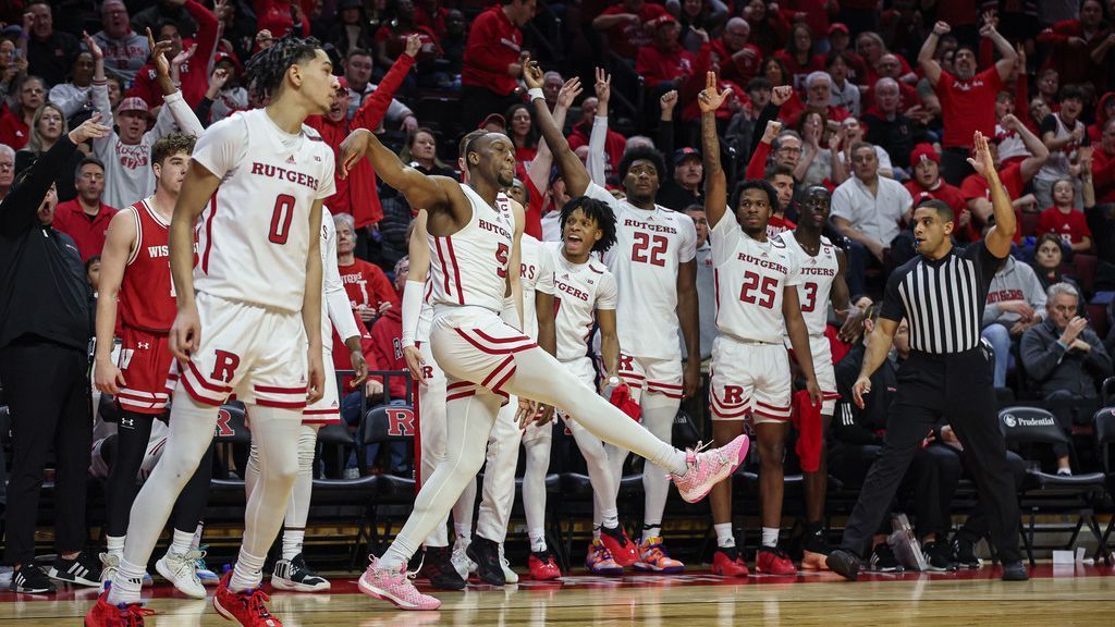 Rutgers hands No. 11 Wisconsin 4th straight loss