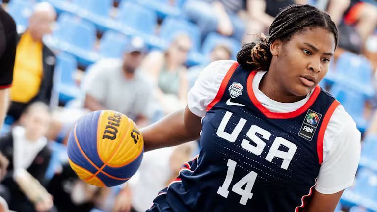 Women's Basketball: Top-ranked recruit Sarah Strong update