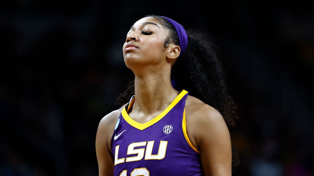 LSU's repeat bid ends with Elite Eight loss to Iowa ESPN