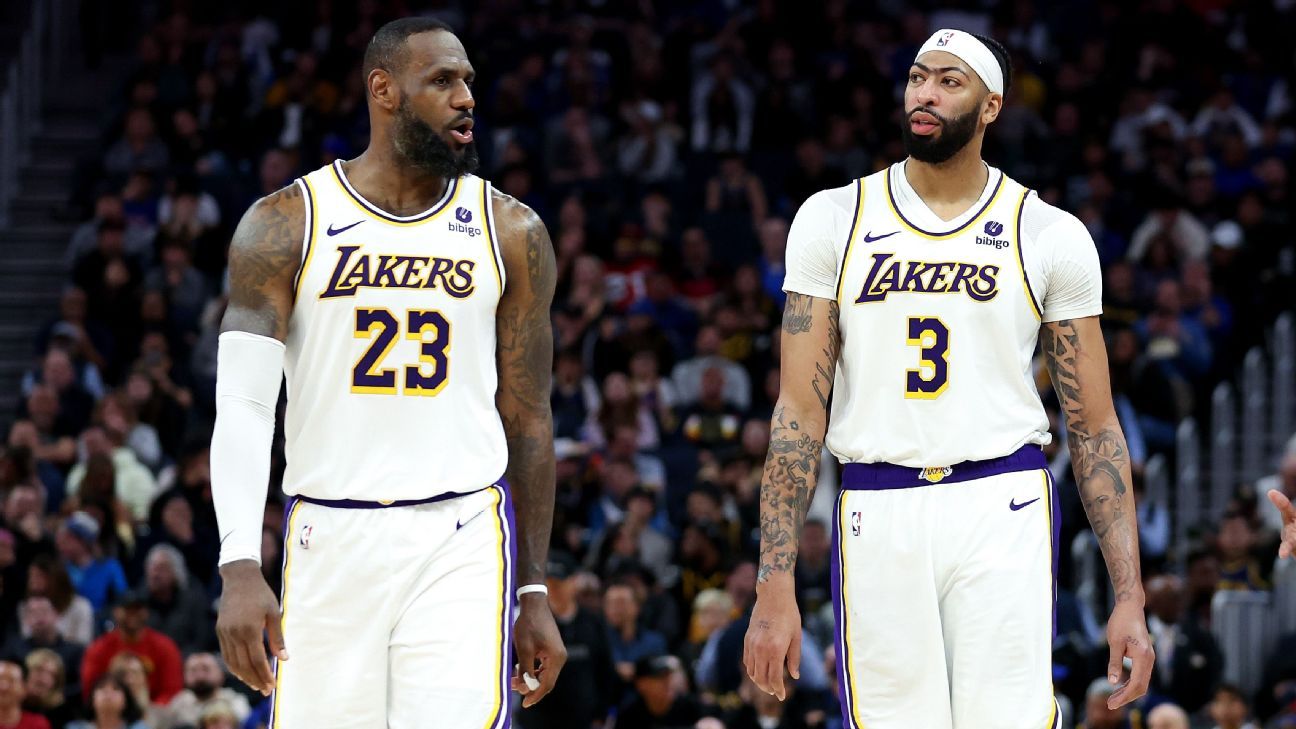 LeBron, AD will play in early preseason games