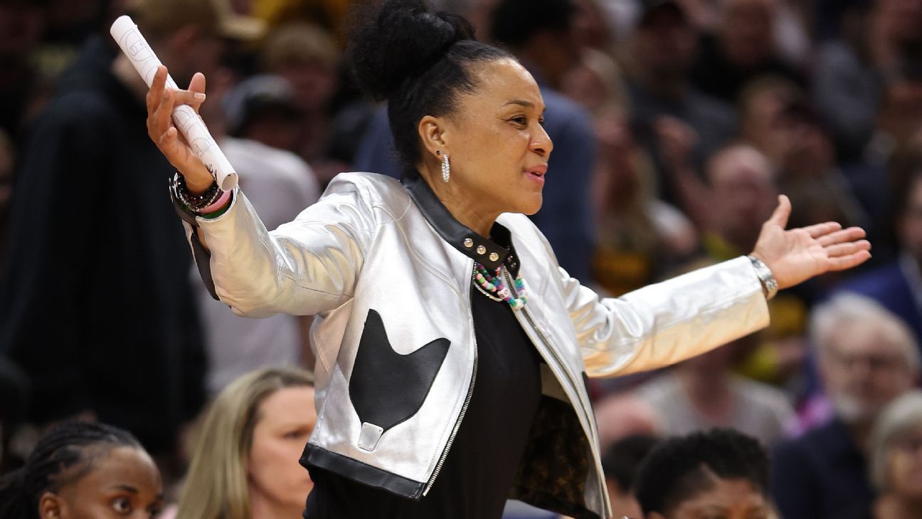 Dawn Staley dons Louis Vuitton jacket at women's national championship