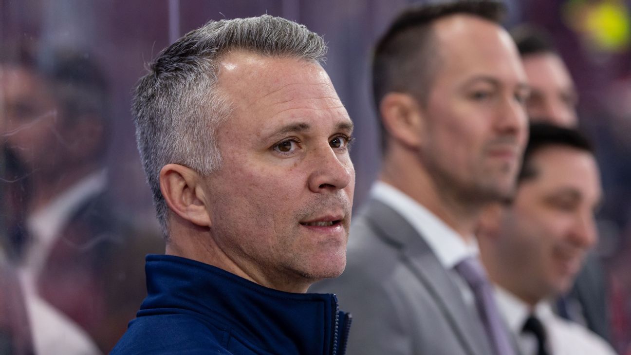 Canadiens extend coach St. Louis 2 more years