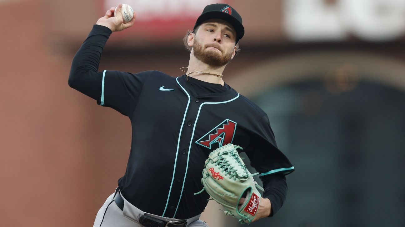 D-backs' Nelson, hit by comebacker, lands on IL