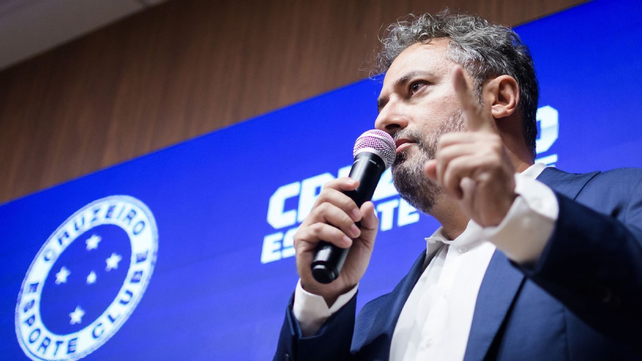 Cruzeiro anuncia saída de Alexandre Mattos: despedida com desejos de sucesso.