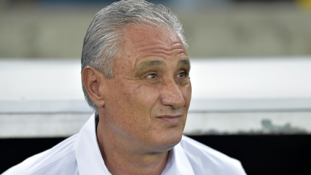 Tite menciona Michael Jordan e destaca passo atrás em vitória do Flamengo.