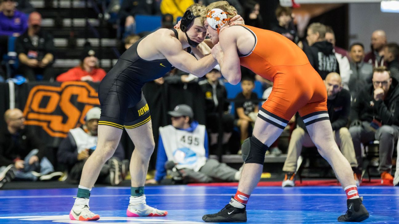 Iowa wrestler Nelson Brands to return after betting suspension - ESPN