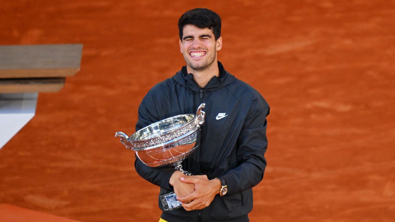 2024 French Open mens final latest updates Carlos Alcaraz Alexander