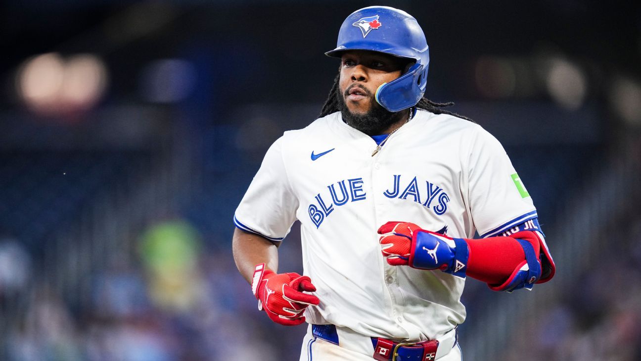 Jays scratch Vlad (hand) from lineup vs. Astros