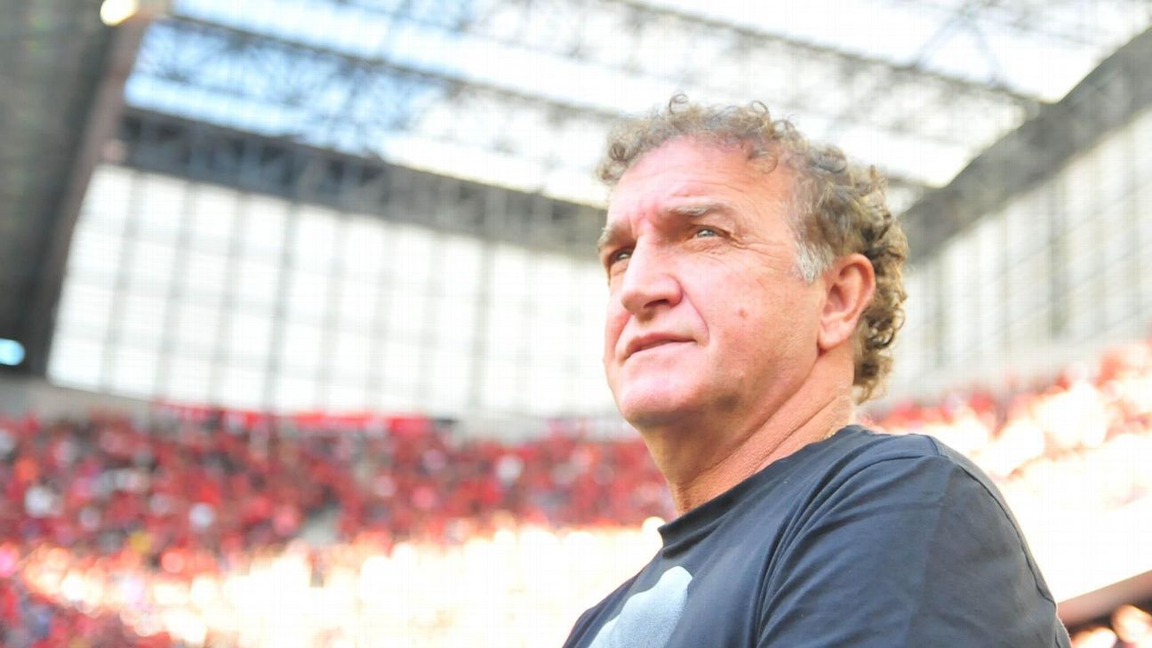 Cuca pode trocar Athletico por Cruzeiro? Rumores indicam possível mudança de clube