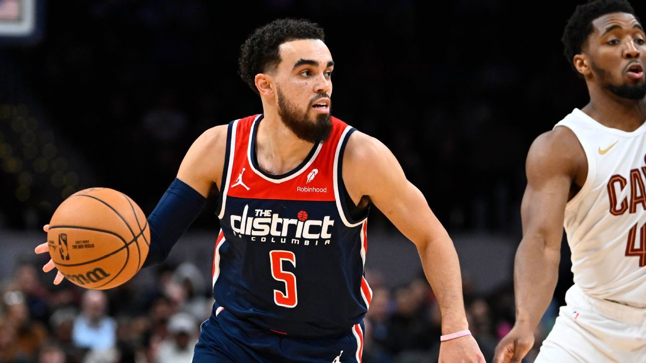 Suns fill PG void, add Tyus Jones on 1-year deal