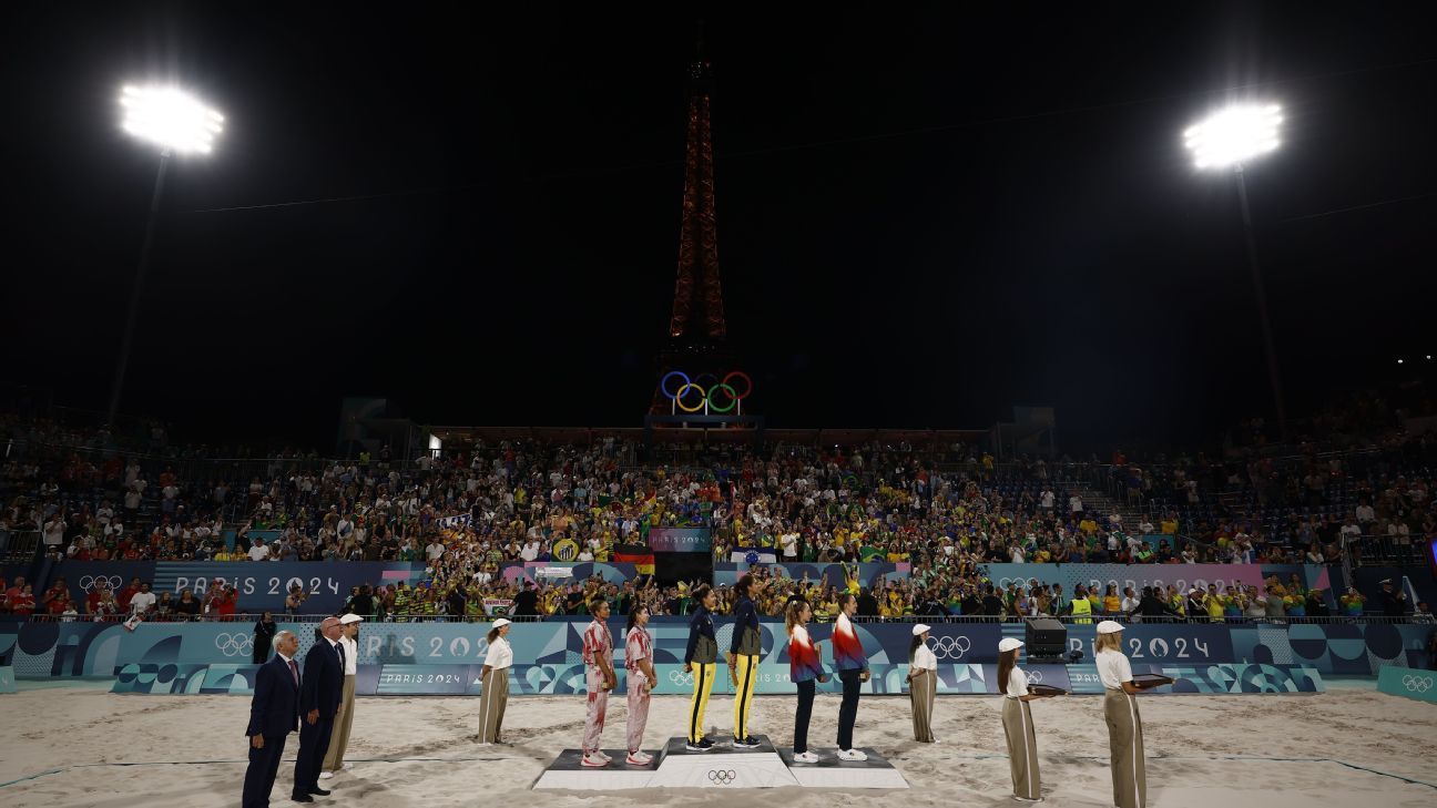 Brazil's Ana Patrícia and Duda win women's beach volleyball gold at