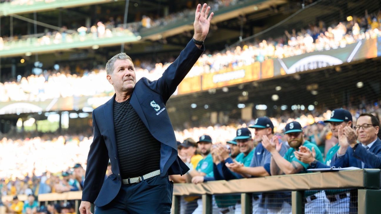 Seattle back to HOF DH Martinez as hitting coach