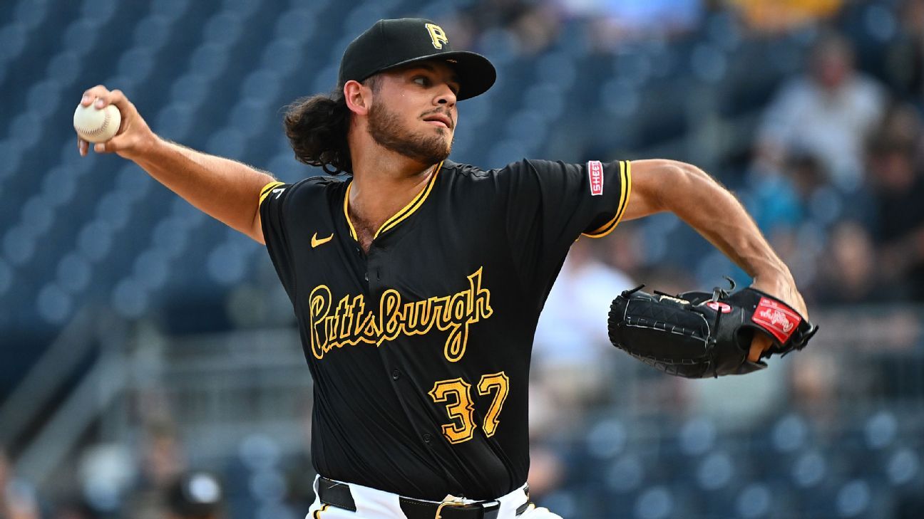 Pirates' Jones on pause due to elbow discomfort