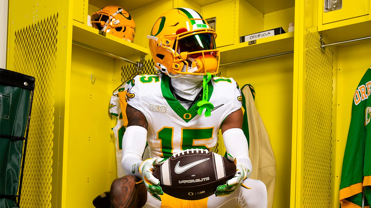 Oregon leads Week 5 of college football uniforms