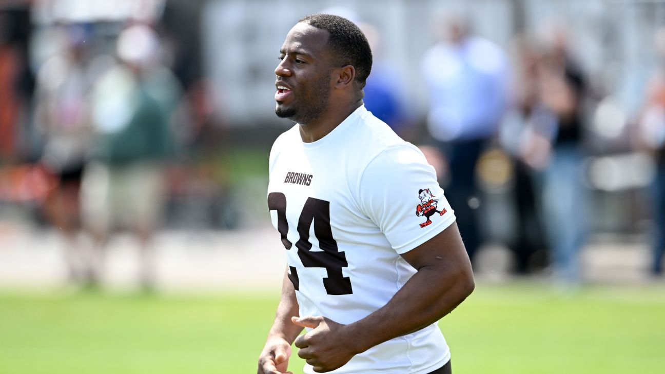 Browns RB Chubb is out for another week, Njoku will play against the Eagles