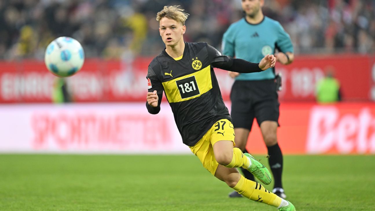 Young American star Cole Campbell makes Borussia Dortmund debut