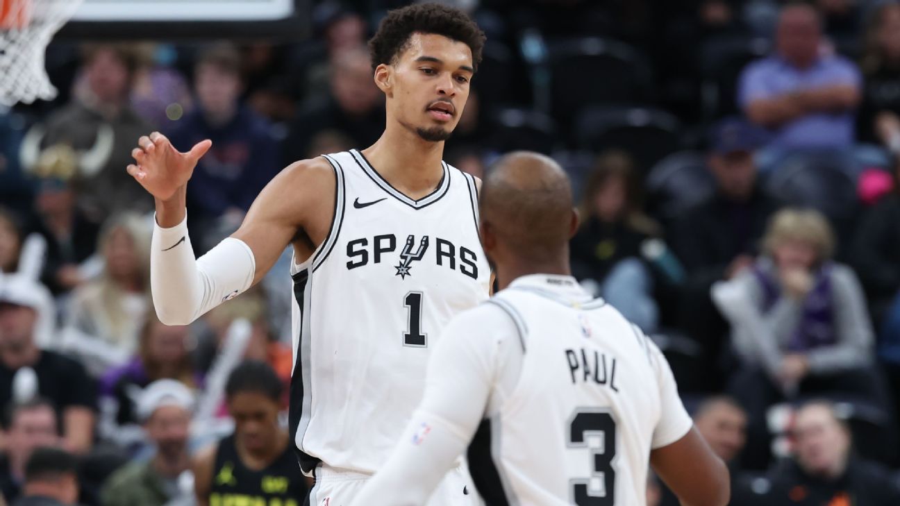 Wemby has 5x5 game in Spurs' win over Jazz