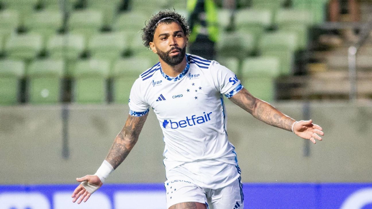 Gabigol desencanta, anota hat-trick e Cruzeiro goleia o Itabirito no Mineiro no primeiro jogo sem Diniz