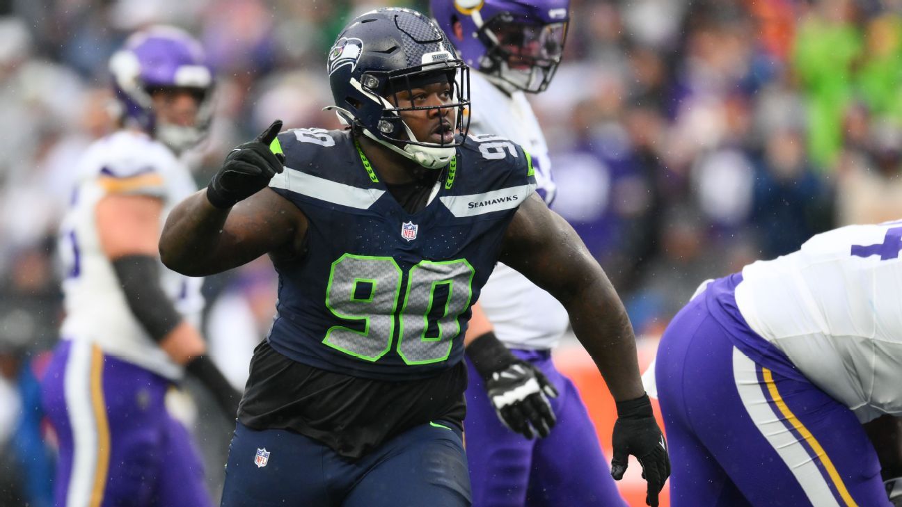 Sources: Seahawks DT Reed back on 3-year deal