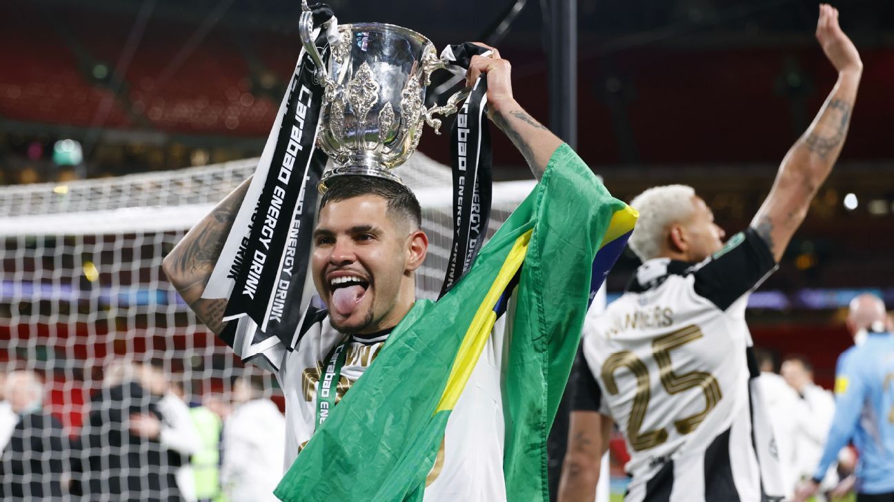 Bruno Guimarães celebra fim de jejum de 70 anos do Newcastle e relembra 'profecia': 'Muitos me chamaram de maluco'