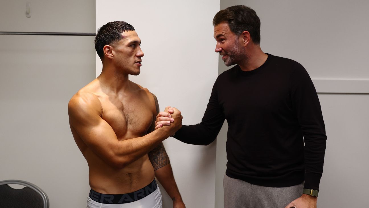 Opetaia forced to wait for unification bout