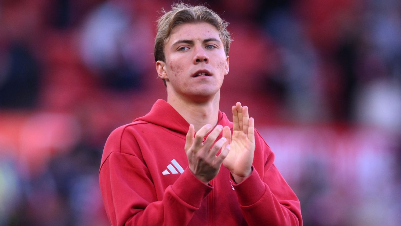 Transfer rumors, news: Man United want €60m for Højlund deal