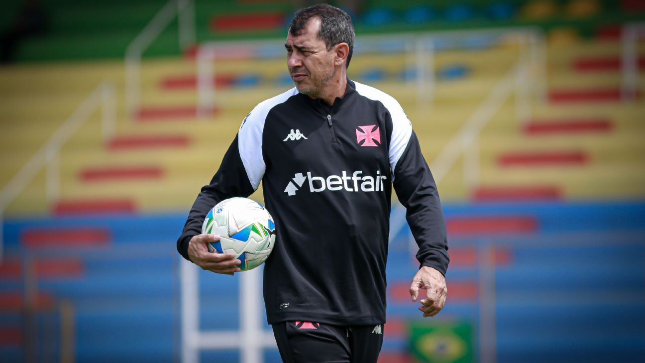 Vasco x Flamengo: Carille Opina Sobre Local do Jogo e Consulta da Diretoria