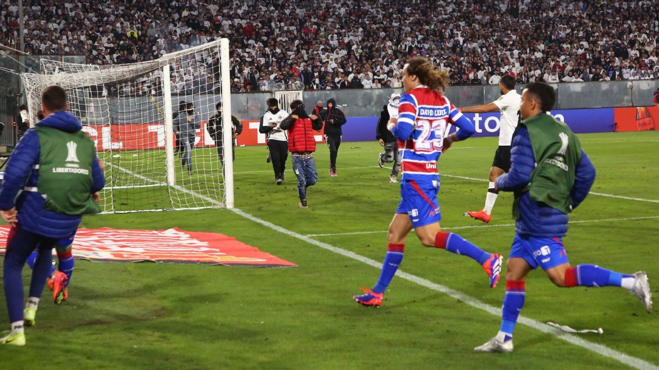 'Foi assustador': meia do Fortaleza, Sasha dá relato das cenas lamentáveis no Chile em jogo da Libertadores