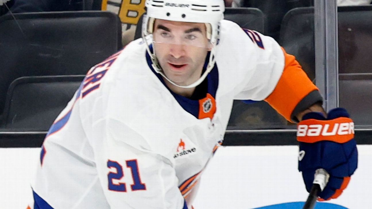 Islanders sign F Palmieri, D Boqvist to deals