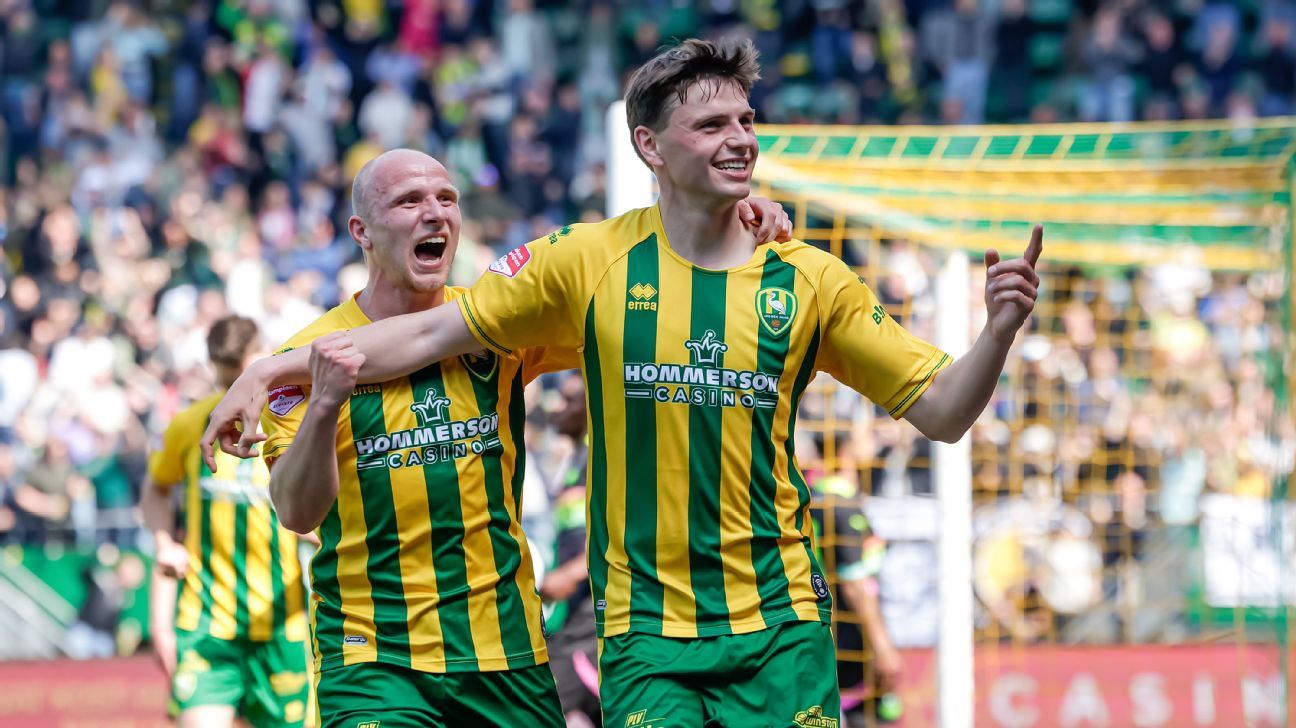 ADO Den Haag haalt opgelucht adem tegen Jong PSV en legt druk bij Excelsior