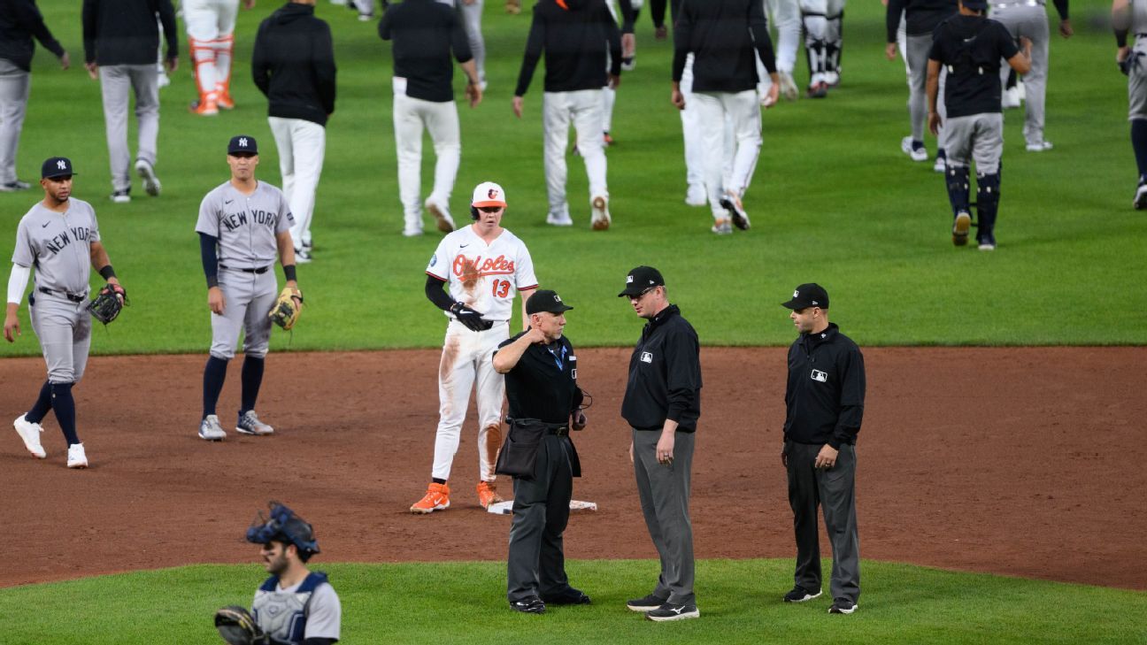 Benches clear in O’s-Yanks, de-escalates quickly