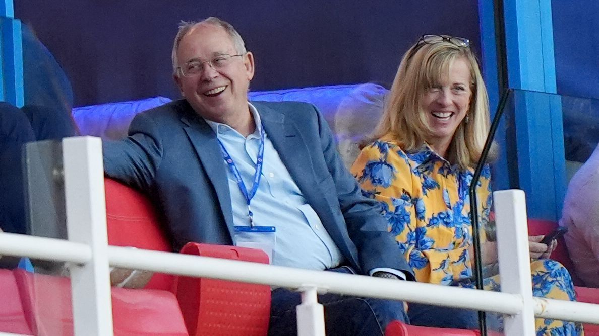 U.S. businessman agrees deal to buy Reading
