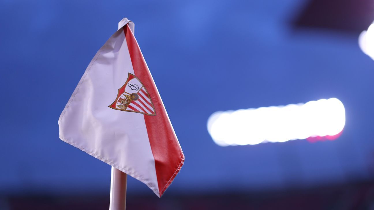 Angry Sevilla fans break into training ground