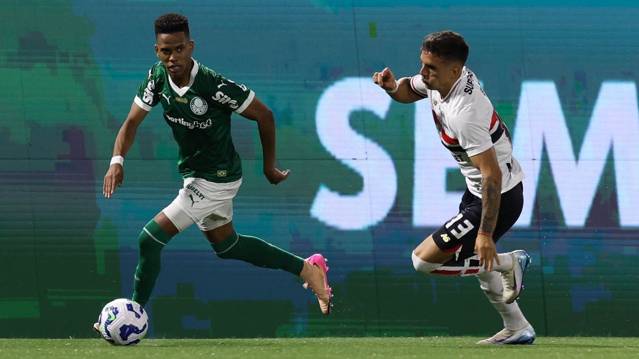 Estêvão faz último clássico pelo Palmeiras e se despede sem fazer gol contra maiores rivais