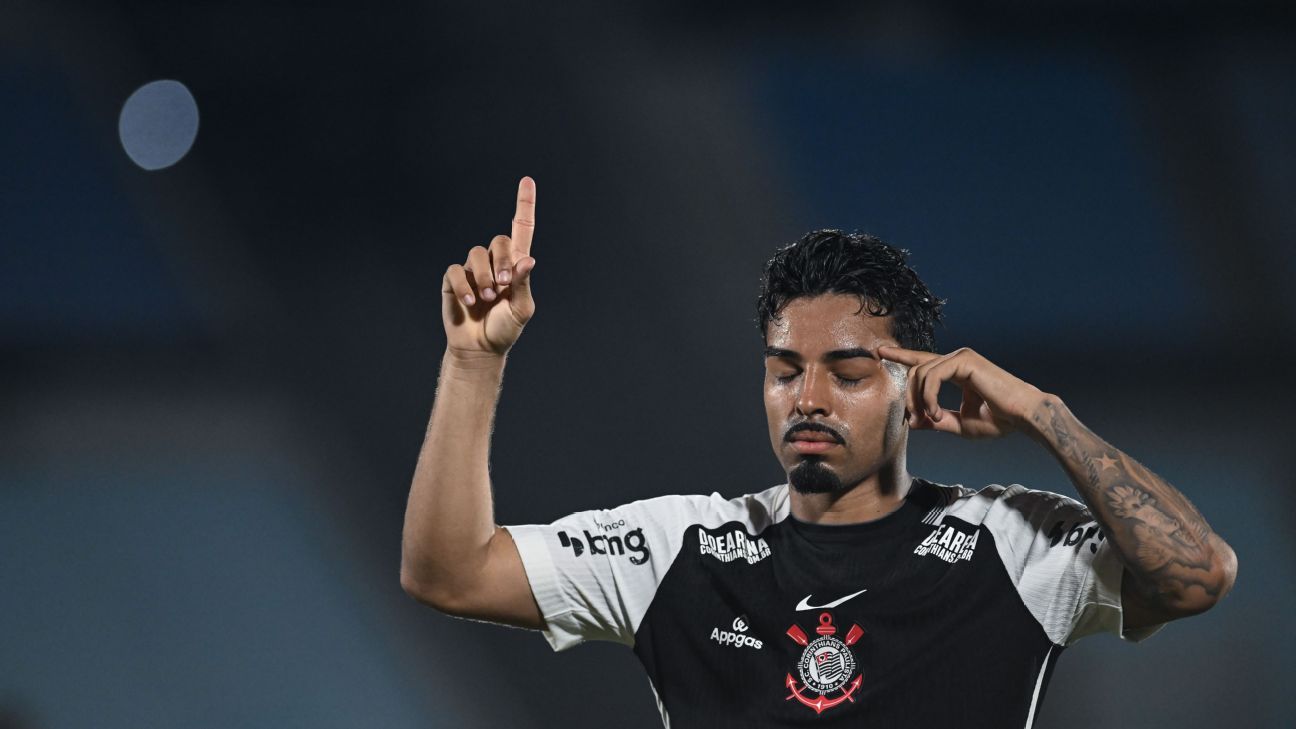 Corinthians vence Racing no Uruguai e segue vivo por classificação na Sul-Americana