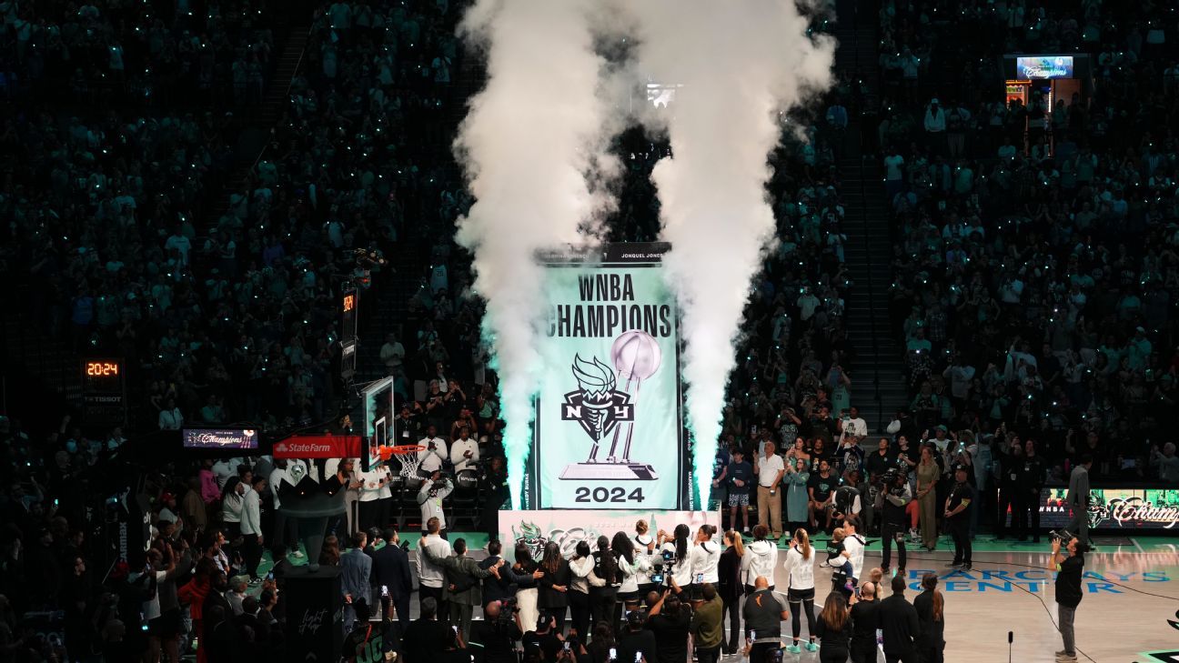 Liberty raise WNBA title banner before opener