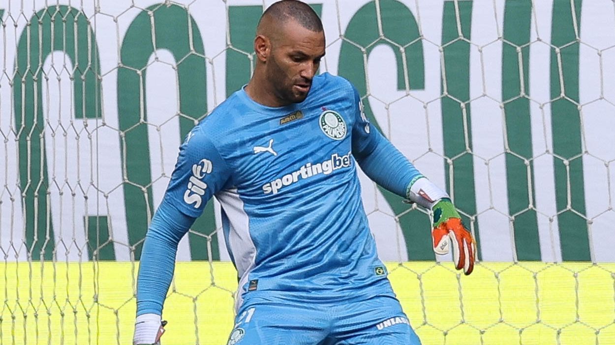 Weverton critica árbitro e VAR após confronto entre Palmeiras e Flamengo