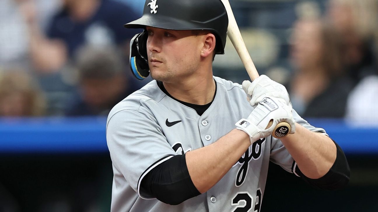 White Sox ship Thaiss off to Rays, reinstate Lee