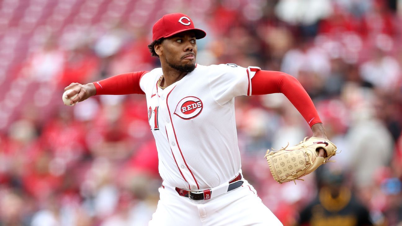 Greene returning to Reds rotation for playoff push