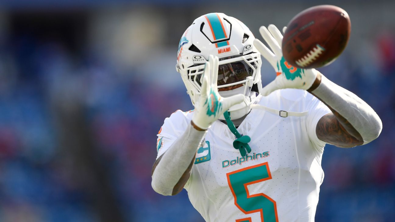 Dolphins top players Ramsey, Smith not in camp