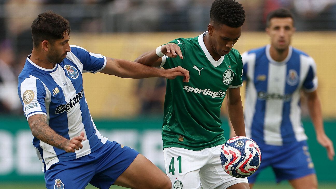 TALENTO GERACIONAL! Estêvão brilha e é comparado a Messi 