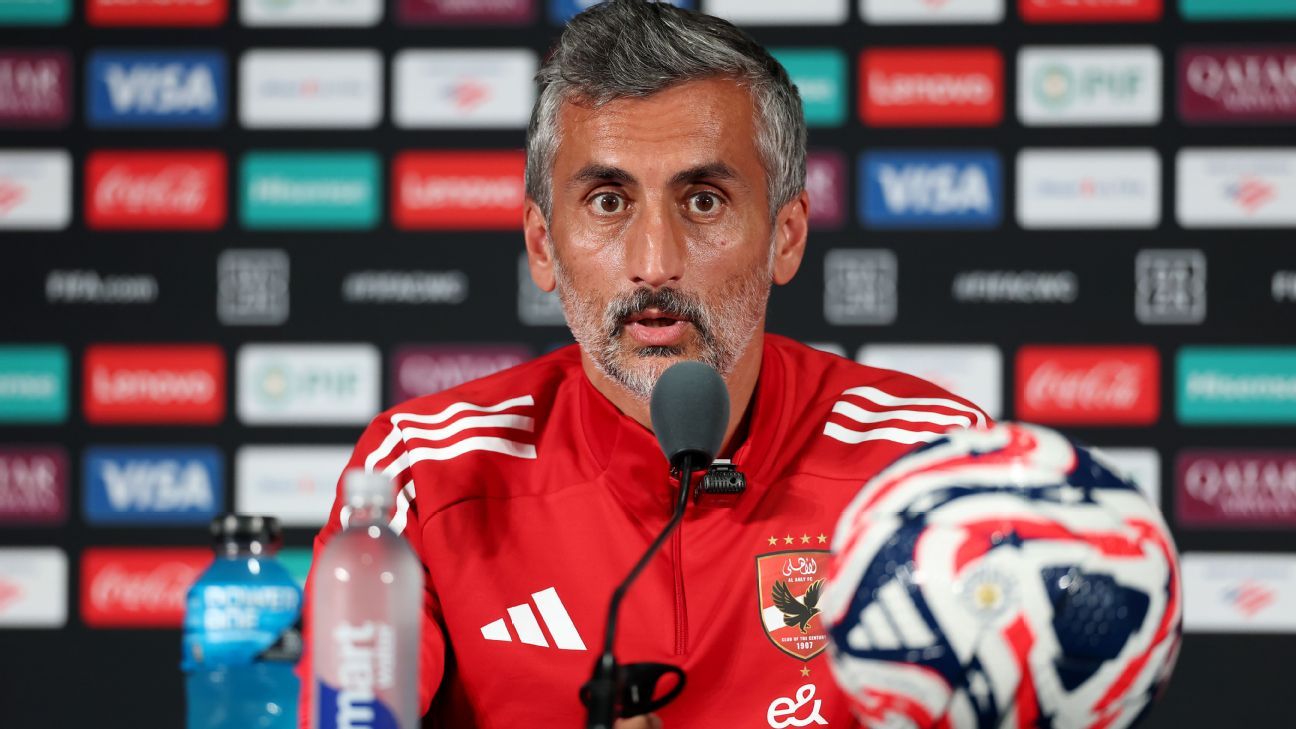 Técnico do Al Ahly elogia Abel e Estêvão, analisa estratégia para parar palmeirense talentoso