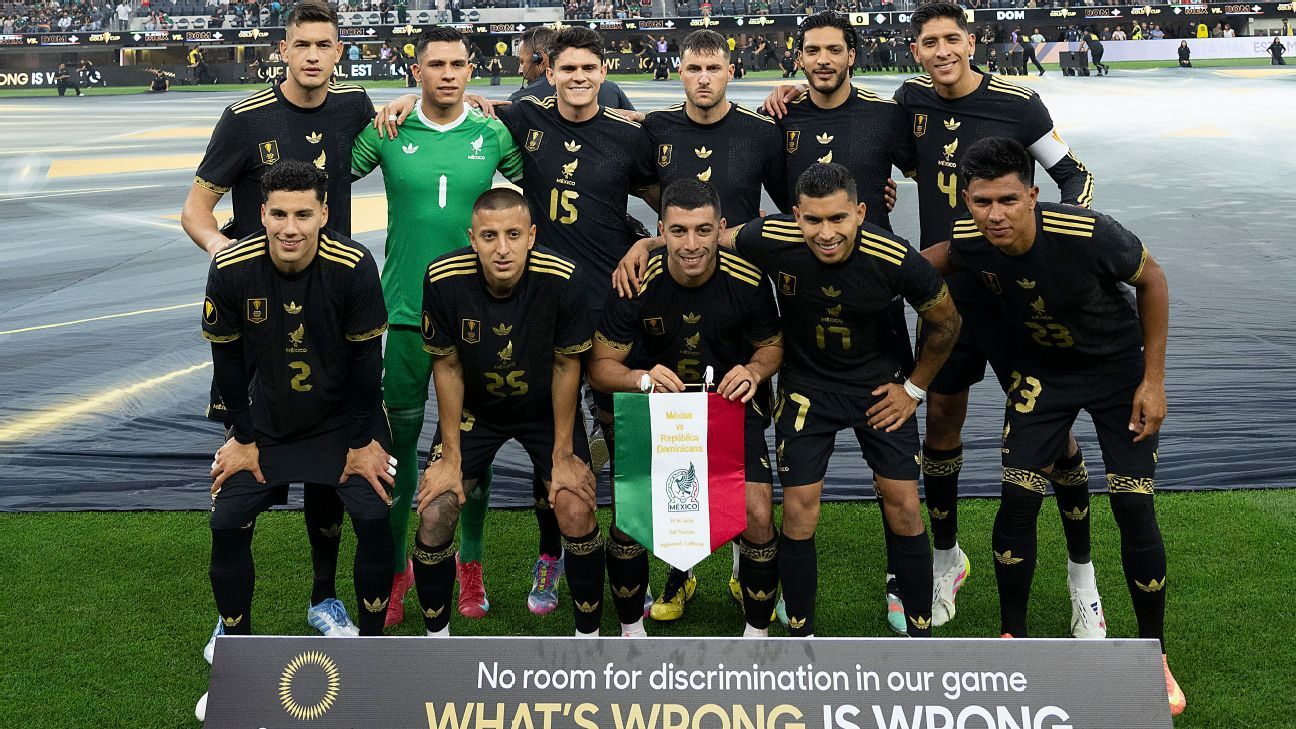 Mexico and Costa Rica Compete in Copa Oro 2025 Group Stage Match