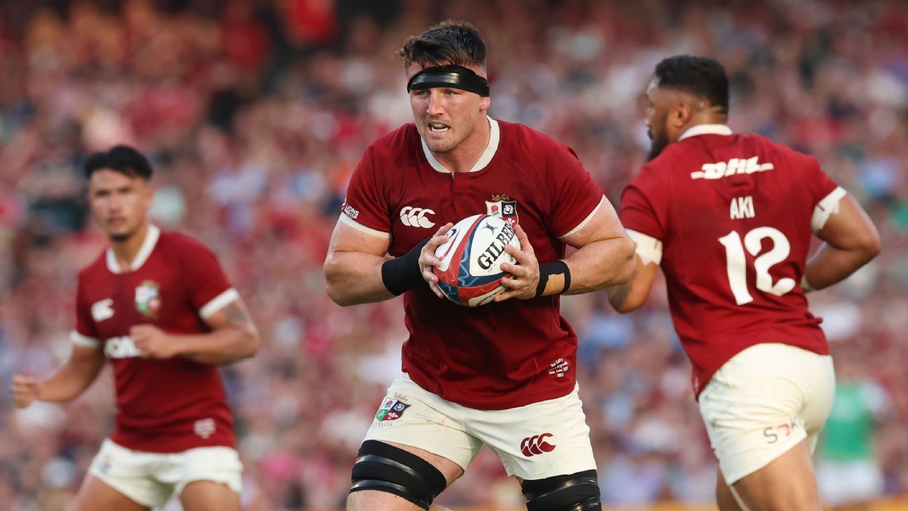 Tom Curry en el partido contra Argentina