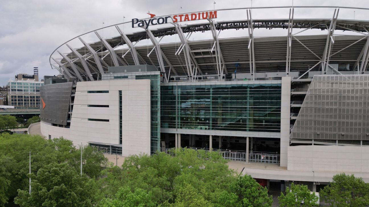 Bengals take major step toward extending lease