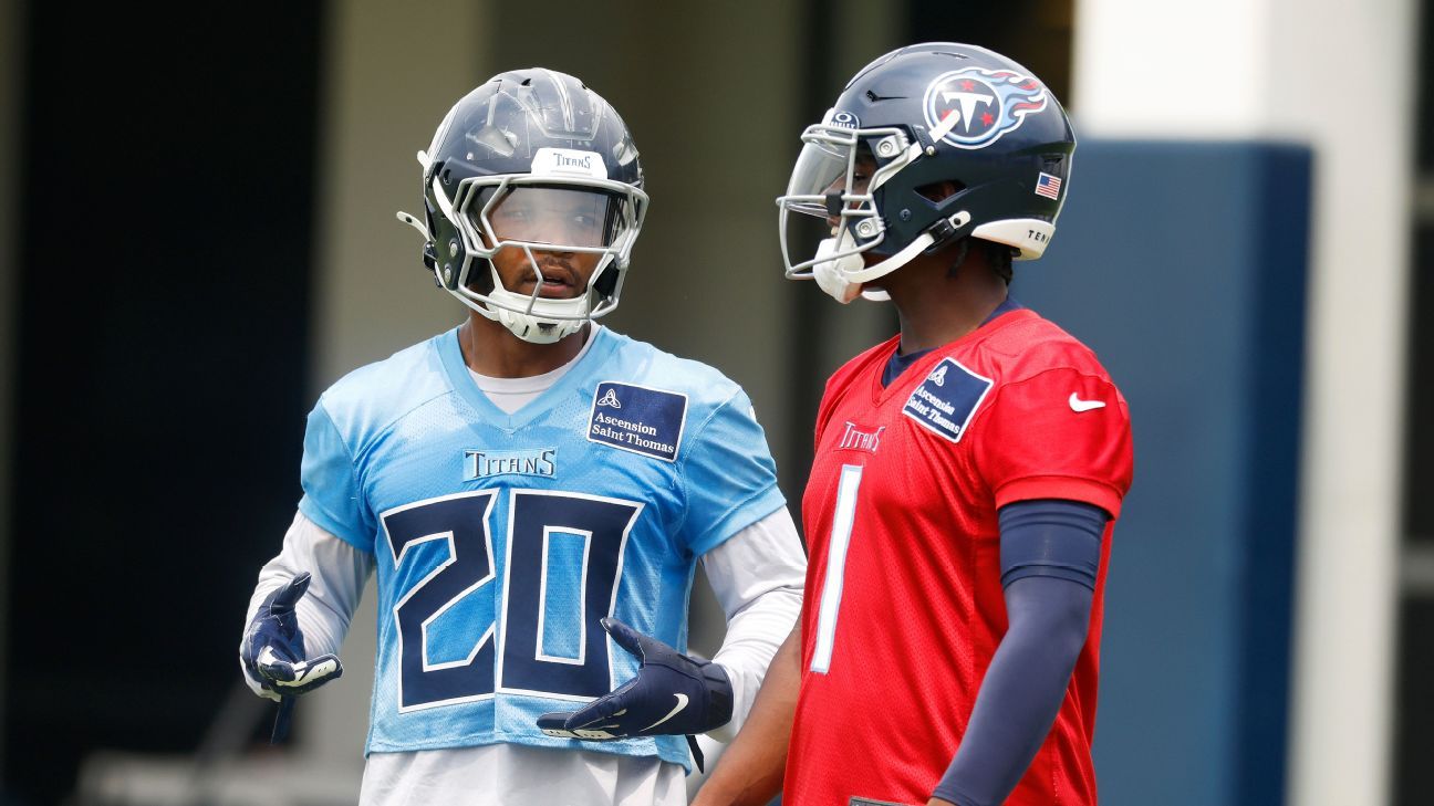 After a career year, will Tony Pollard’s rush attempts decrease for Titans?