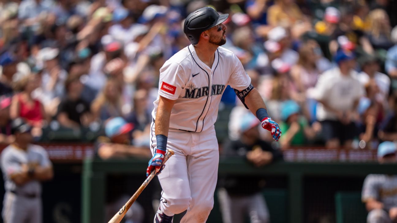 Raleigh ties M’s record with 35 HRs before break