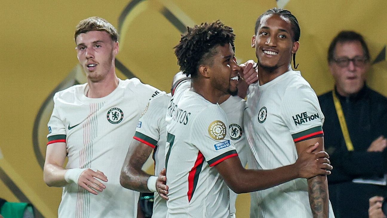 Não é só Estêvão: dupla já mostra cartão de visitas da nova 'legião brasileira' do Chelsea